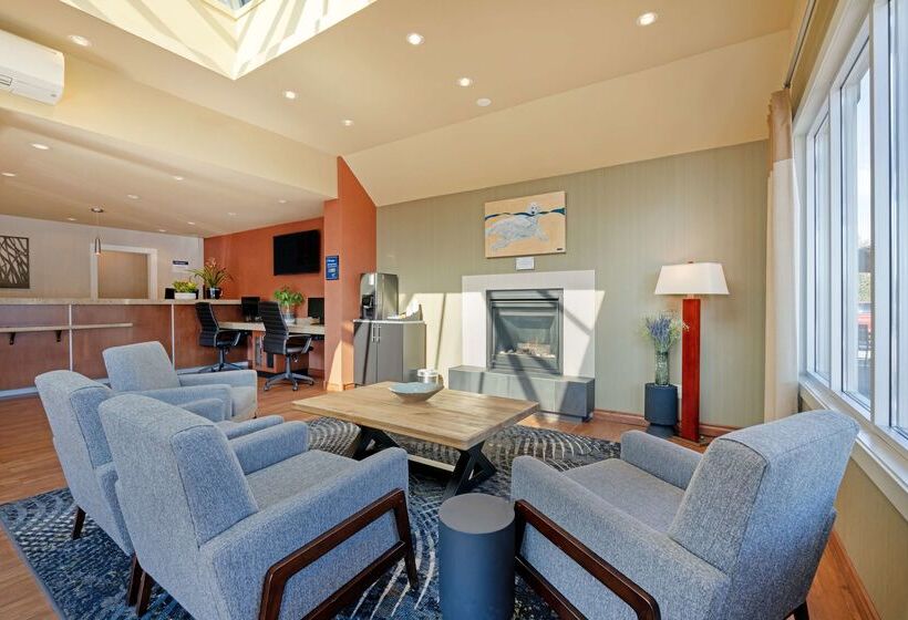 هتل Best Western Plus Emerald Isle