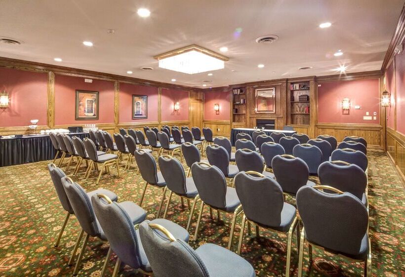 هتل Best Western Plus Guildwood Inn