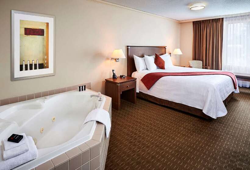 هتل Best Western Plus Guildwood Inn