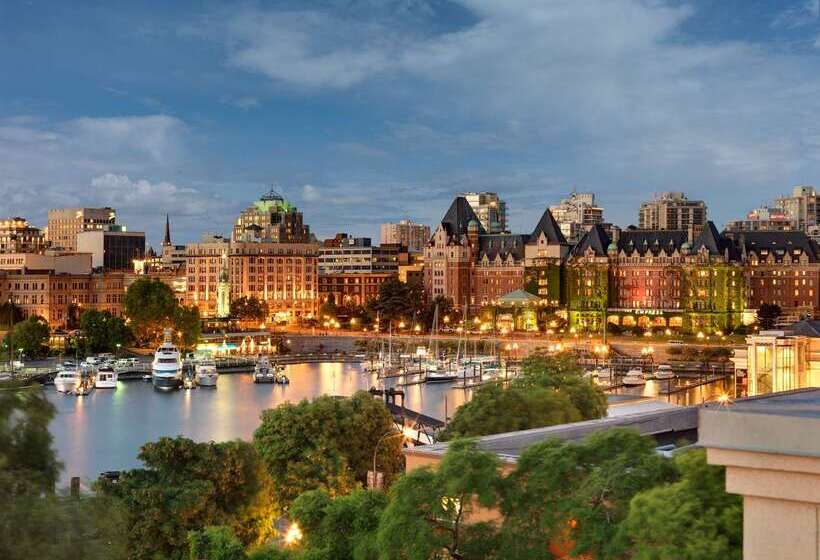 هتل Best Western Plus Inner Harbour
