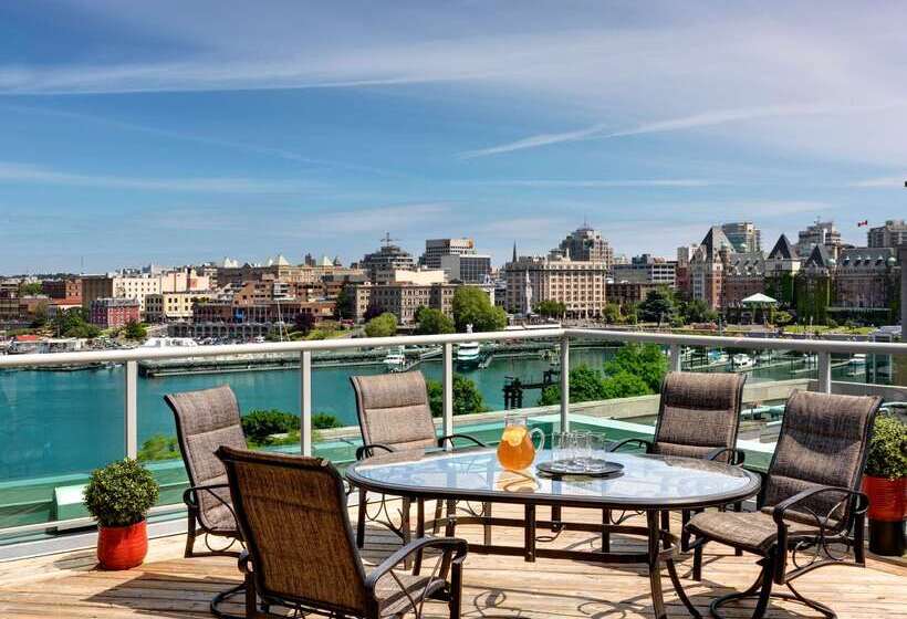 هتل Best Western Plus Inner Harbour