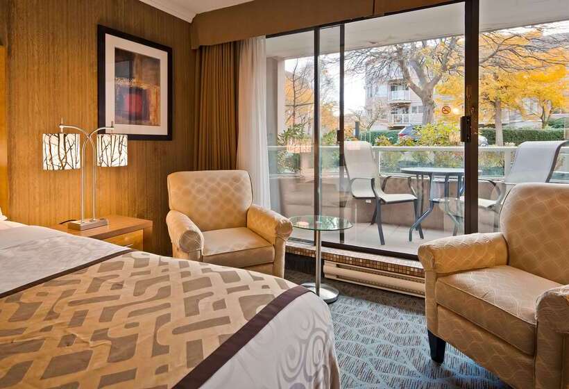 هتل Best Western Plus Inner Harbour