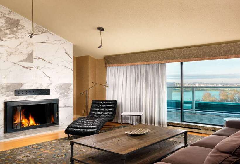 هتل Best Western Plus Inner Harbour