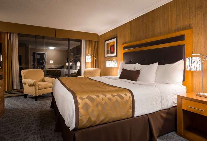 هتل Best Western Plus Inner Harbour