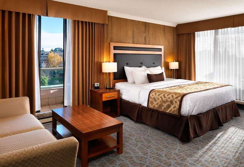 هتل Best Western Plus Inner Harbour
