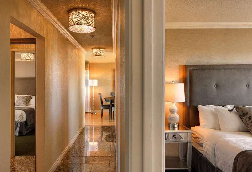هتل Best Western Plus Inner Harbour