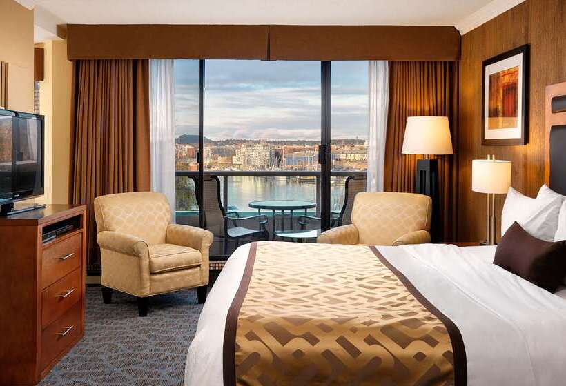 هتل Best Western Plus Inner Harbour
