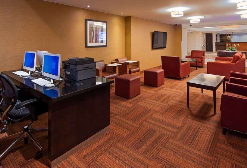 Best Western Plus Montreal Downtown  Hotel Europa