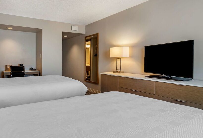 هتل Best Western Plus Vancouver Airport