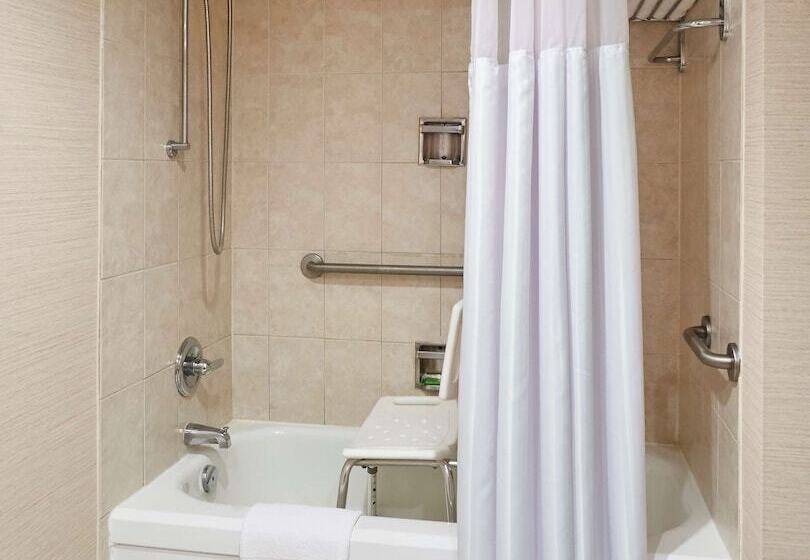 هتل Best Western Plus Waterfront