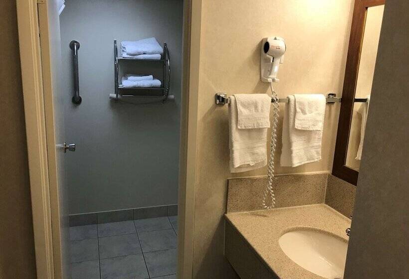 هتل Best Western Thunder Bay Crossroads