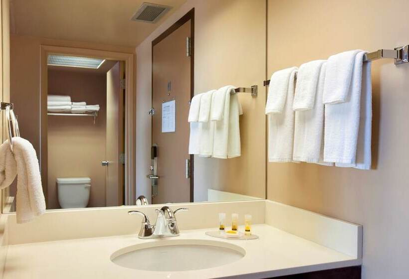 هتل Border Inn And Suites Lloydminster