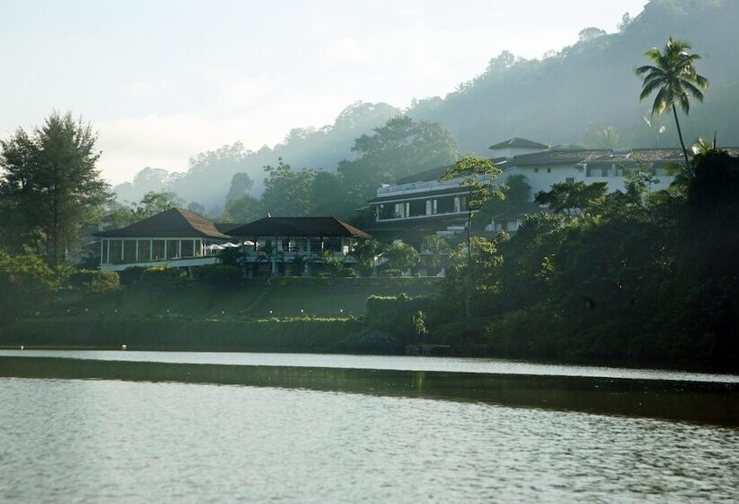 هتل Cinnamon Citadel Kandy