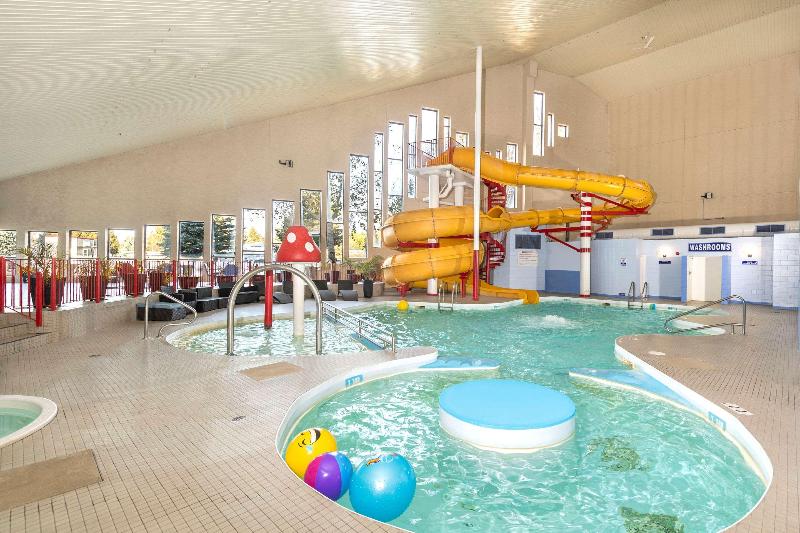 هتل Clarion Pointe