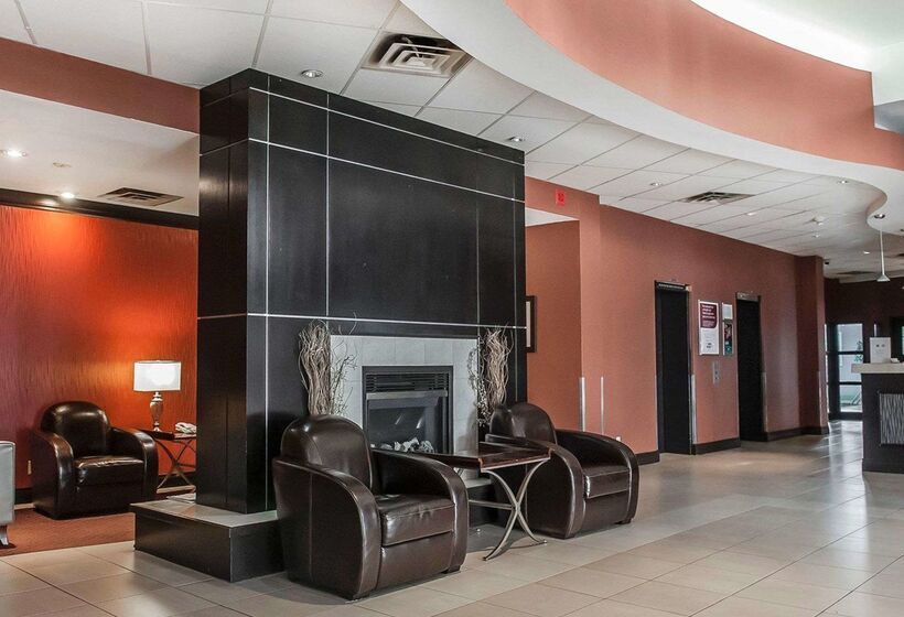 Hotel Comfort  Airport North Toronto