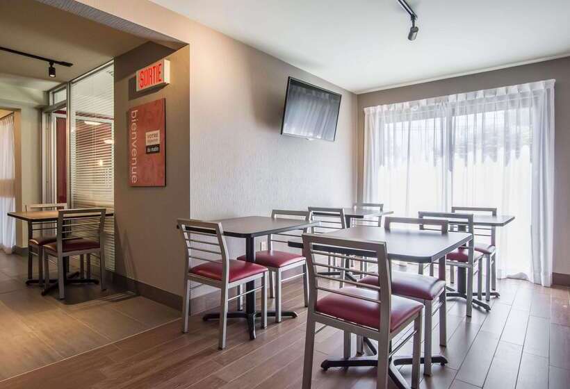 هتل Comfort Inn Sherbrooke
