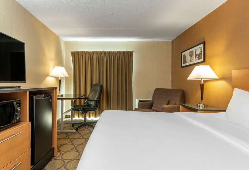 هتل Comfort Inn Sherbrooke