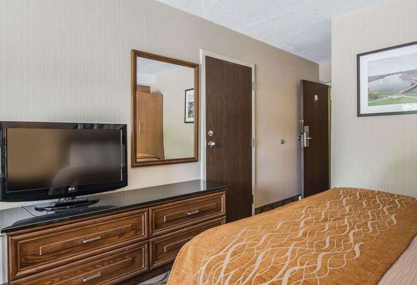 هتل Comfort Inn Sherbrooke