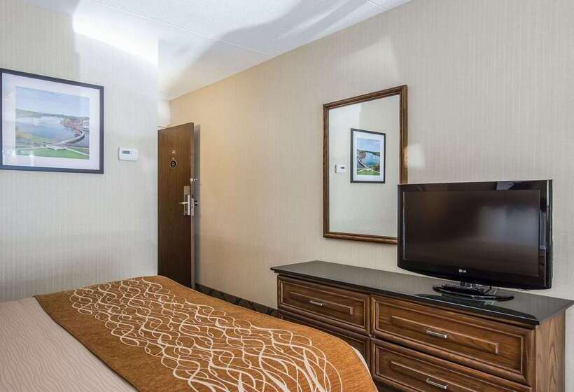 هتل Comfort Inn Sherbrooke