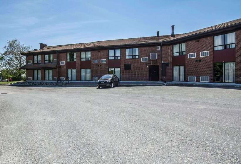هتل Comfort Inn Sherbrooke