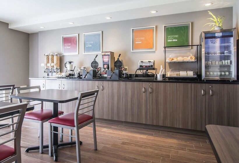 هتل Comfort Inn Sherbrooke