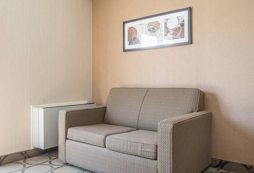 هتل Comfort Inn Sherbrooke
