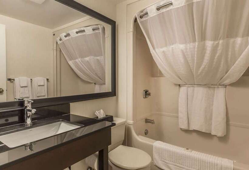 هتل Comfort Inn