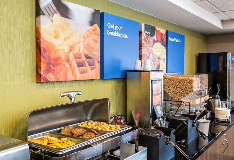 هتل Comfort Inn