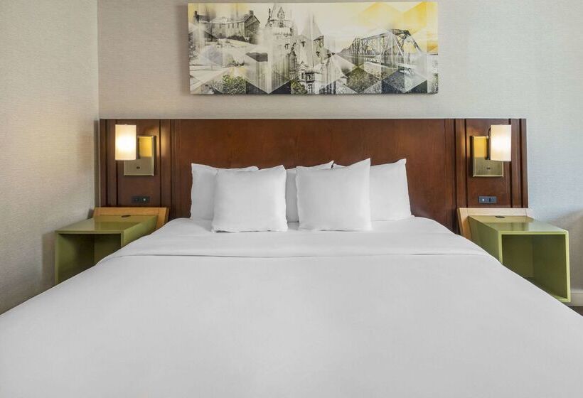 هتل Comfort Inn