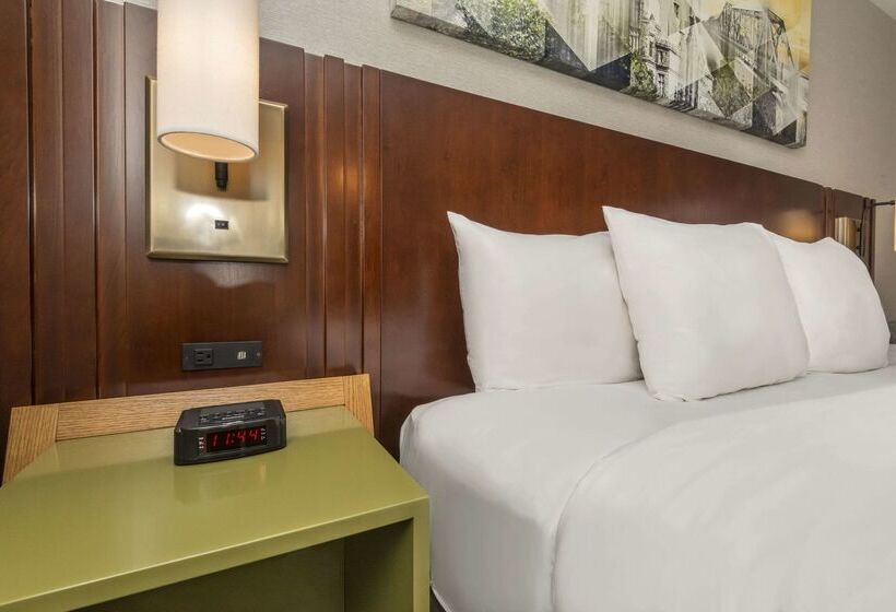 هتل Comfort Inn
