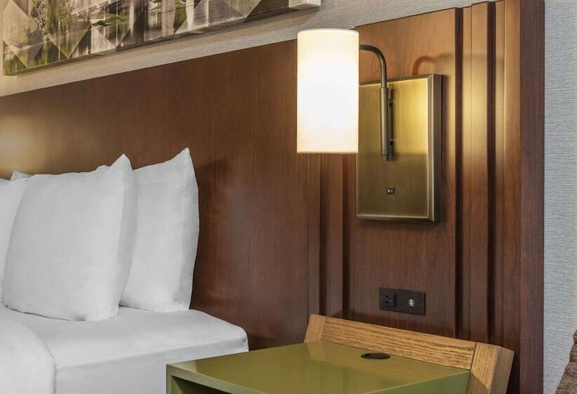 هتل Comfort Inn