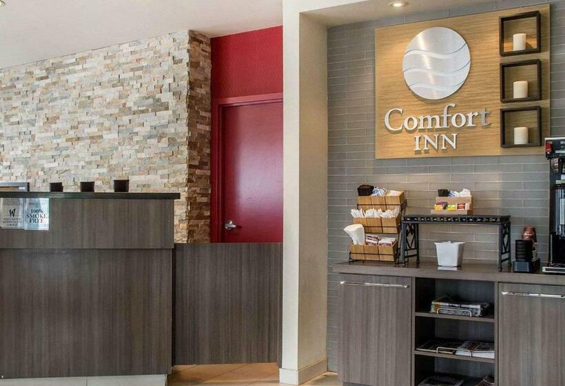 هتل Comfort Inn Waterloo