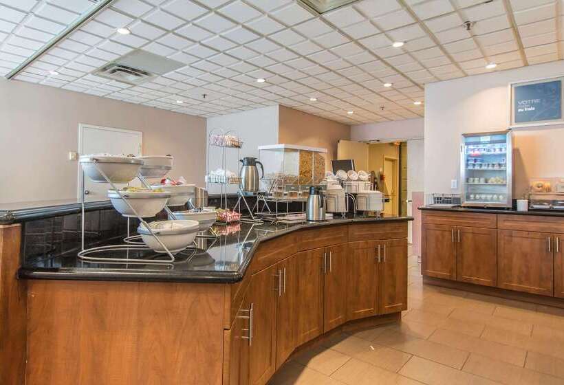 هتل Comfort Suites Downtown