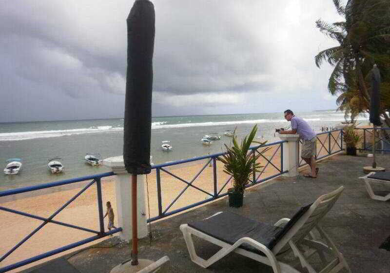 Hotel Coral Sands