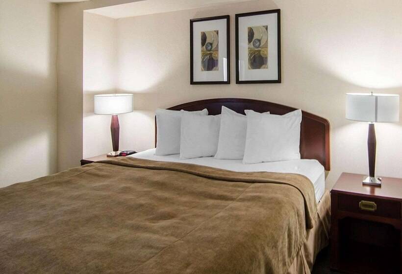 هتل Courtyard By Marriott Regina Downtown