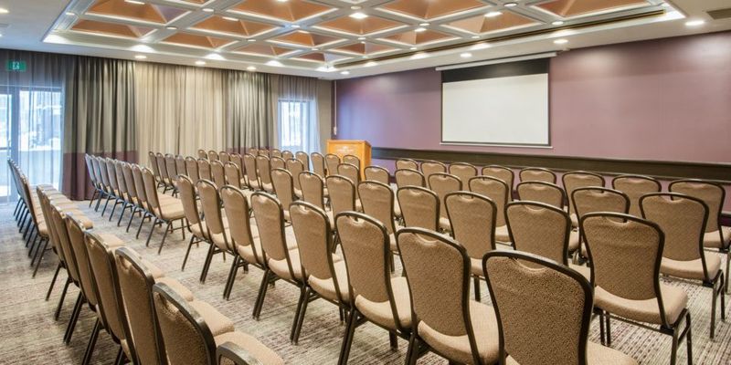 هتل Crowne Plaza Kitchener Waterloo, An Ihg
