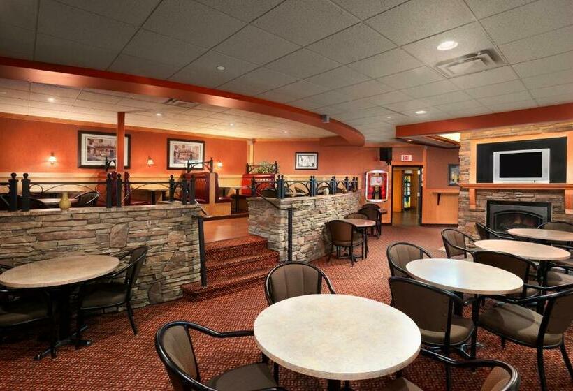 هتل Border Inn And Suites Lloydminster