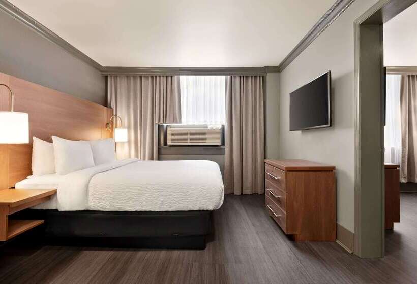 ホテル Days Inn By Wyndham Vancouver Downtown