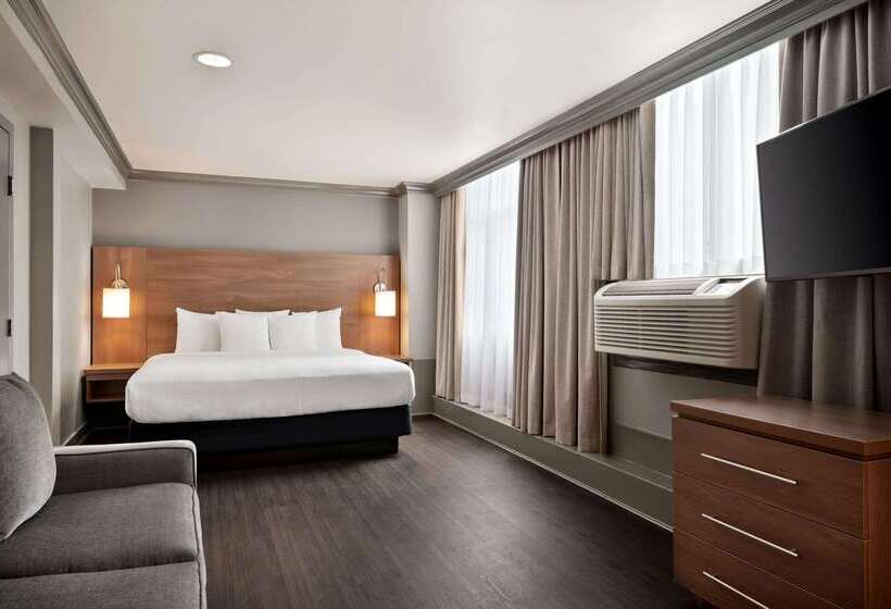 فندق Days Inn By Wyndham Vancouver Downtown