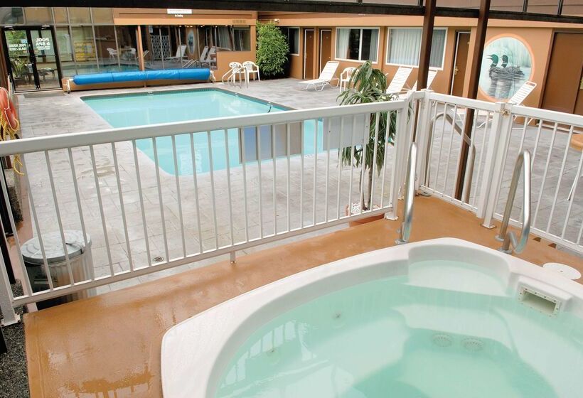 ホテル Days Inn By Wyndham Victoria On The Harbour