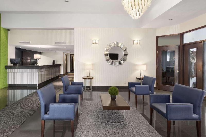 هتل Days Inn & Conference Centre By Wyndham Montreal Airport