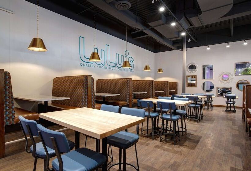 هتل Days Inn & Conference Centre By Wyndham Prince Albert