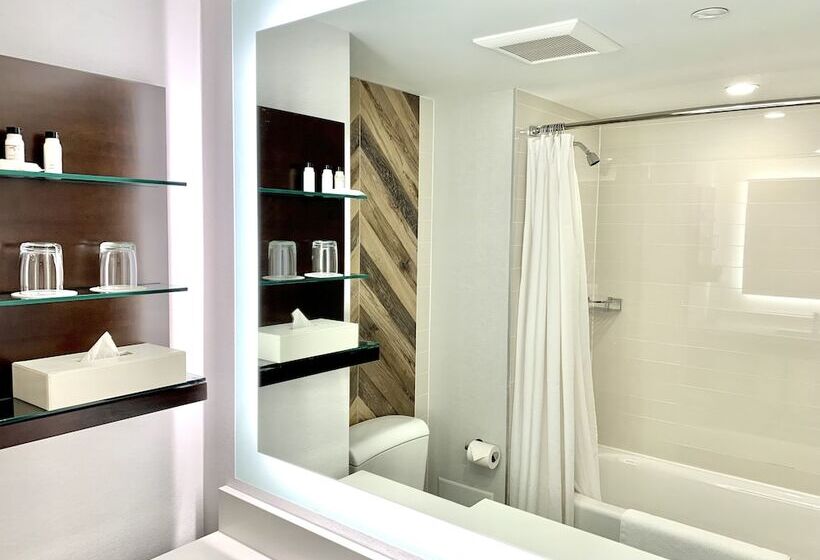 Delta Hotels By Marriott Sherbrooke Conference Centre