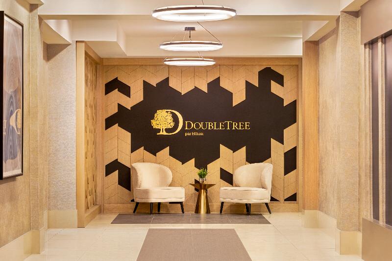 Hotel Doubletree By Hilton Pointe Claire Montreal Airport West