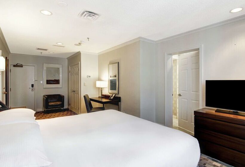 Doubletree By Hilton Hotel Toronto Downtown
