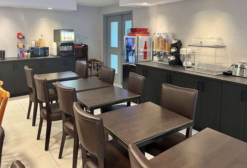 فندق Econo Lodge Airport Quebec