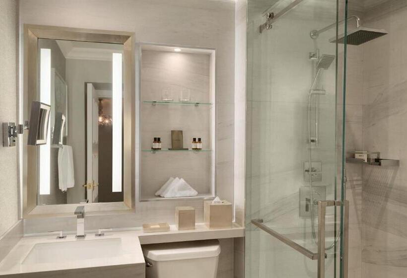 ホテル Fairmont Empress