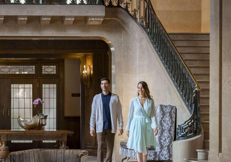 هتل Fairmont Le Chateau Frontenac
