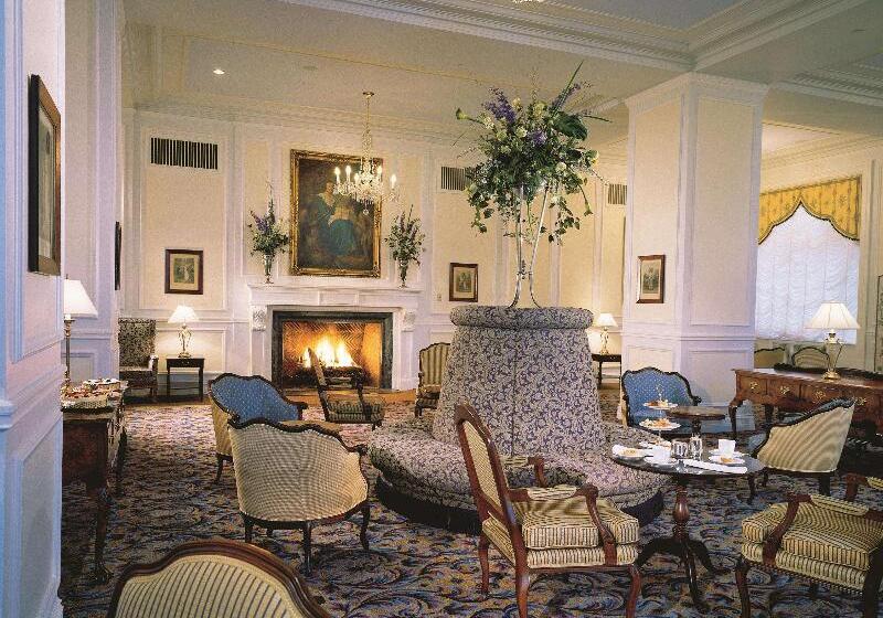 هتل Fairmont Le Manoir Richelieu