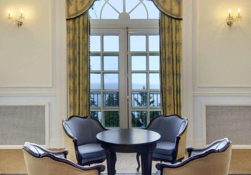 هتل Fairmont Le Manoir Richelieu